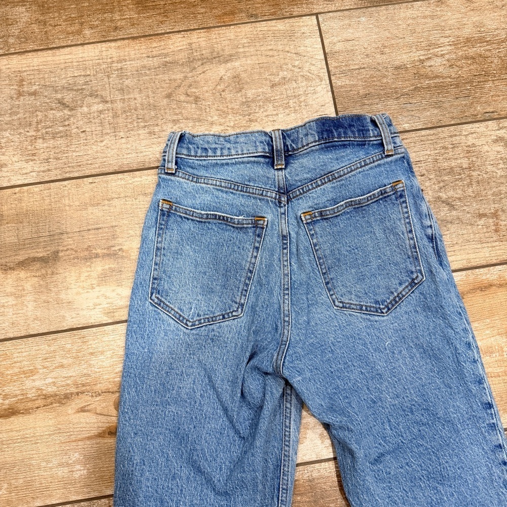 Abercrombie & Fitch | The 90’s Straight Ultra High Rise - Picture 6 of 8